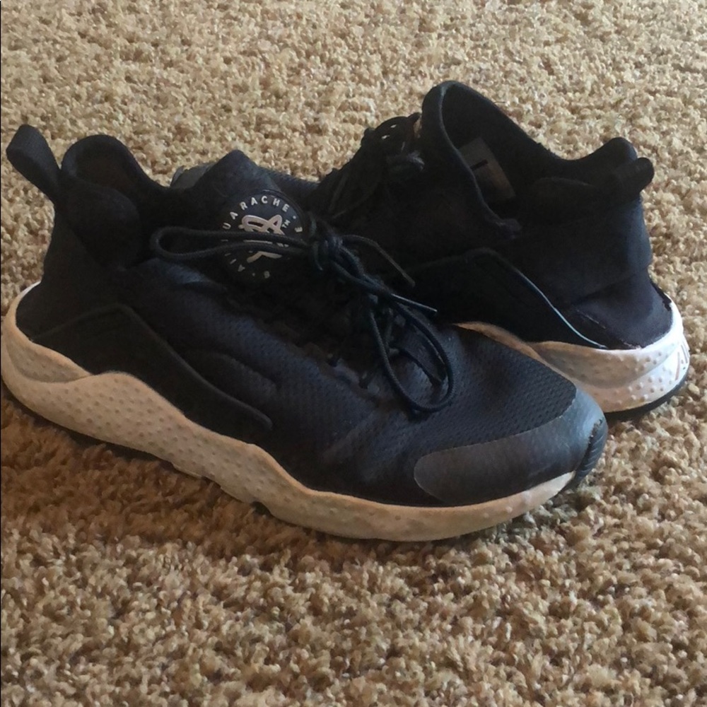 NIKE AIR HUARACHE